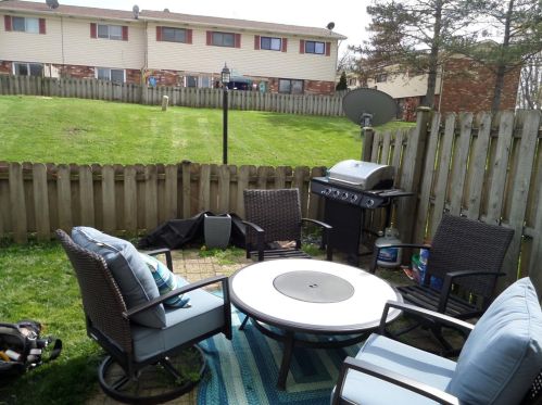 341 Anderson St, Crown Point IN  46307-3201 exterior