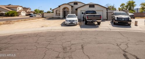 9024 Stella Ave, Glendale, AZ 85305-2489