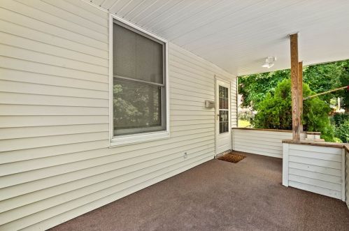 2500 Olympia St, Mckeesport, PA 15132-5935