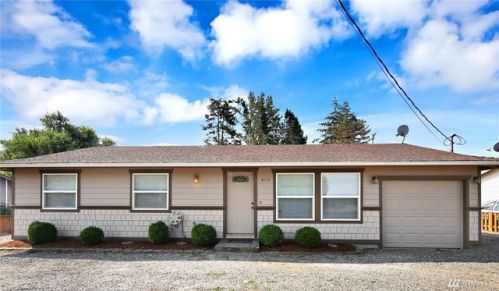 479 Pole Rd, Lynden, WA 98264-9667