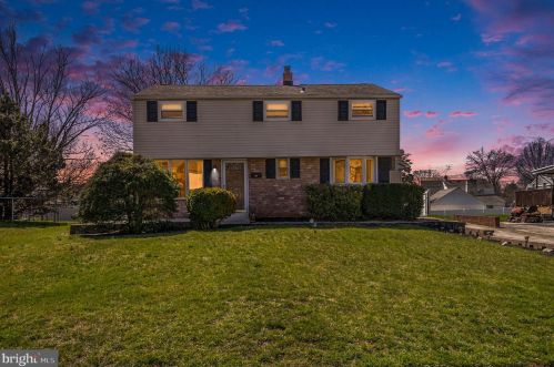 251 Hearthstone Rd, Norristown, PA 19406-2224