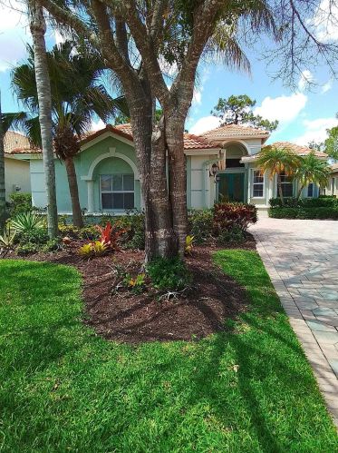 8331 Muirfield Way, Port Saint Lucie FL  34986-3041 exterior