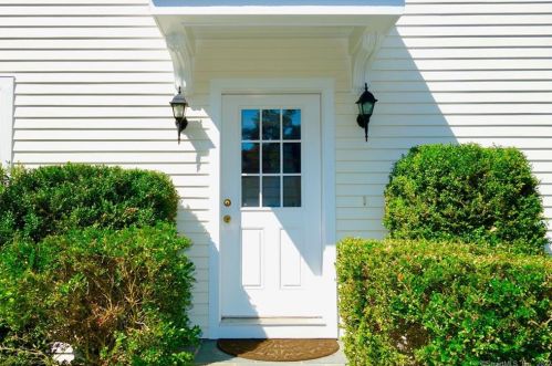43 Garibaldi Ln, New Canaan CT  06840-4223 exterior