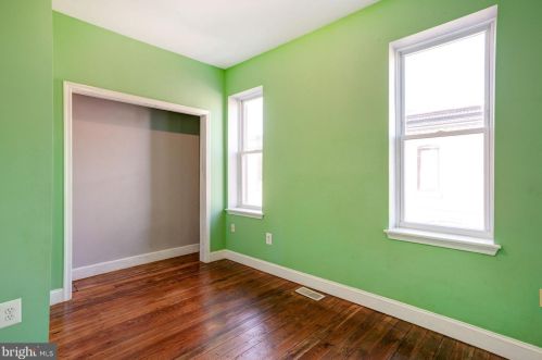 1943 Bouvier St, Philadelphia PA 19145-2910 exterior