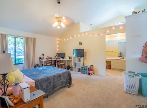 305 Mallard Ln, Daytona Beach FL 32119-8719 exterior