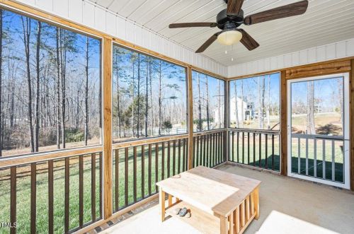 4010 Mackenzie Dr, Haw River NC  27258-9050 exterior