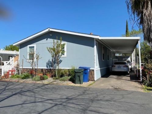 4123 Annapolis Ln, North Highlands, CA 95660-5404