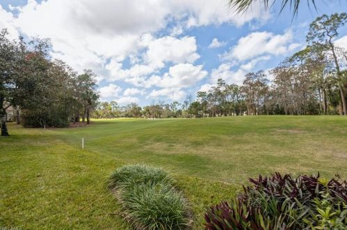 123 Amblewood Ln, Naples FL  34105-7100 exterior