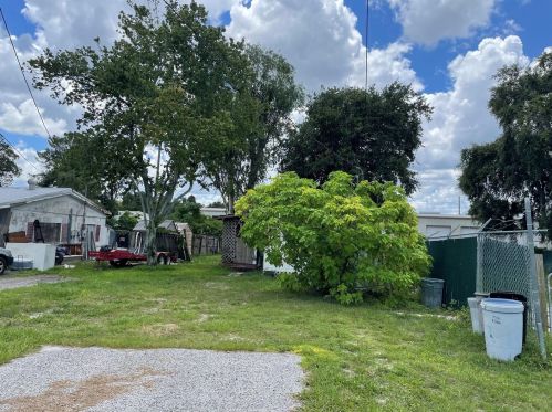 7036 Edna Ave, Port Richey, FL 34667-2086