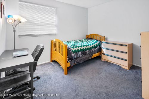 9 Salem Ln, Jackson Twp NJ  08527-1210 exterior