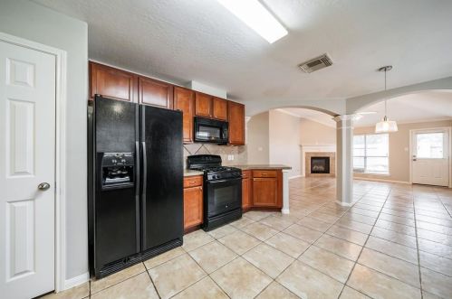 1030 Bahia Vis Dr, Richmond TX  77406-2850 exterior