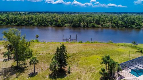 10475 Green Ridge Ln, Palm City, FL 34990-5055