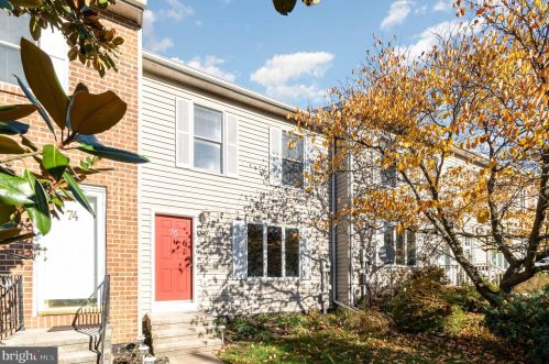 76 Persian Lilac Dr, Etters, PA 17319-9312