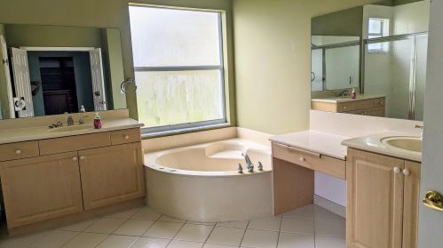 9741 Roche Pl, West Palm Beach FL  33414-6490 exterior