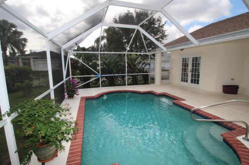 1608 Doral Dr, West Palm Beach, FL 33413-3315