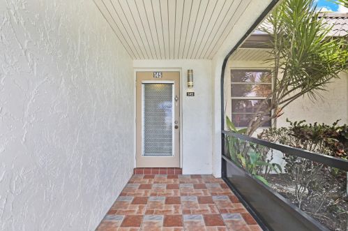 145 Lake Rebecca Dr, West Palm Beach, FL 33411-9208