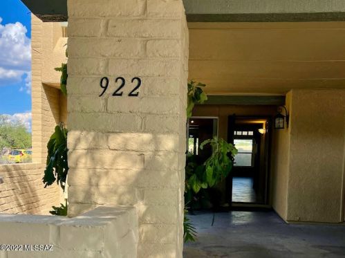 922 Capron Pl, Tucson, AZ 85710-1601