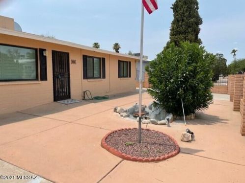 6832 42nd St, Tucson, AZ 85730-1625