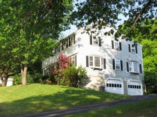 113 Signal Hill Dr, Brattleboro, VT 05301-4100