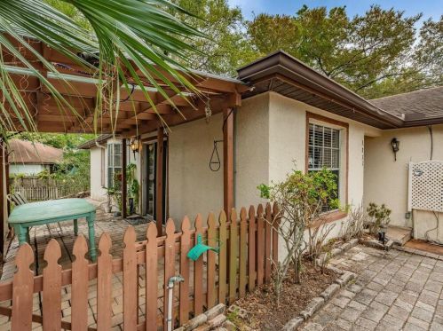 3731 Cheltenham Dr, Palm Harbor FL  34684-4512 exterior