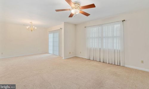 7772 Cross Creek Cir, Breinigsville PA  18031-1317 exterior