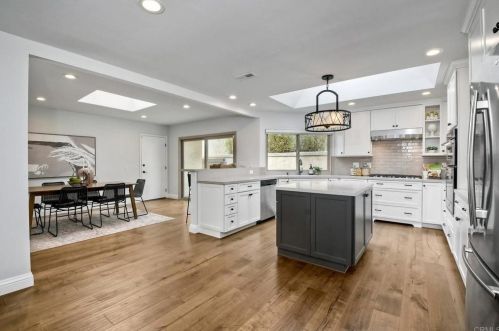 1763 Gascony Rd, Encinitas CA  92024-1226 exterior