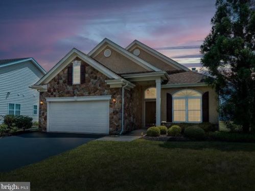 13 Wedgewood Ct, Berlin Boro, NJ 08009-9485