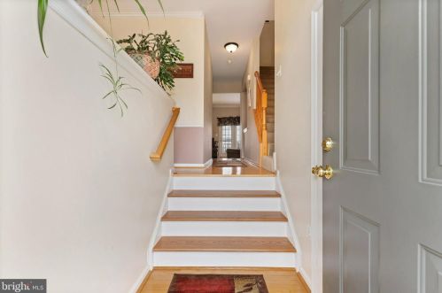 12317 Penzance Ln, Bristow, VA 20136-2028