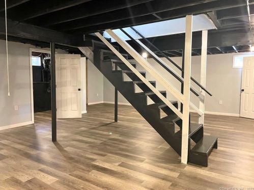 97 Bramblebush Rd, Manchester CT  06040-6300 exterior