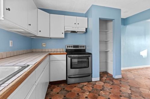 140 Chestnut St, Norwich CT  exterior