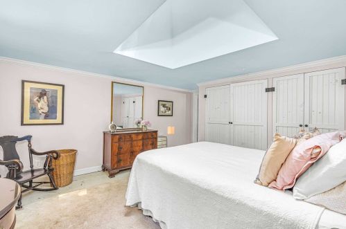 21 Chestnut St, Rhinebeck NY  12572-1516 exterior