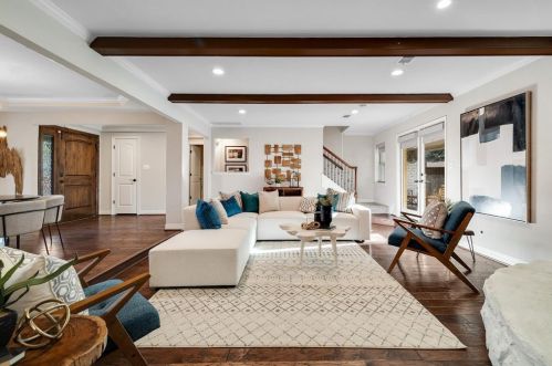 9109 Glen Springs Dr, Dallas, TX 75243-7513