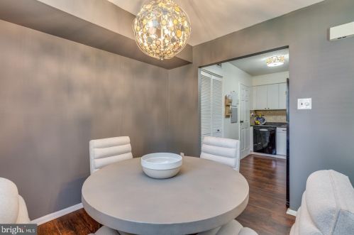 1120 Harbour Dr, Palmyra NJ  08065-1206 exterior