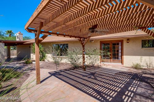 4421 Camino Gacela, Tucson AZ  85718-6807 exterior