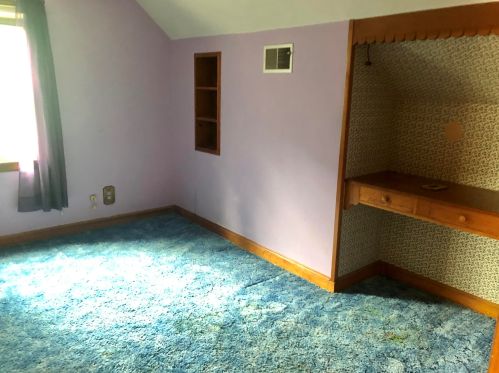 2033 89, Milwaukee WI 53227-4524 exterior