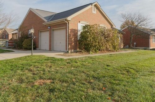 7585 Thunder Ridge Dr, Florence, KY 41042-8269