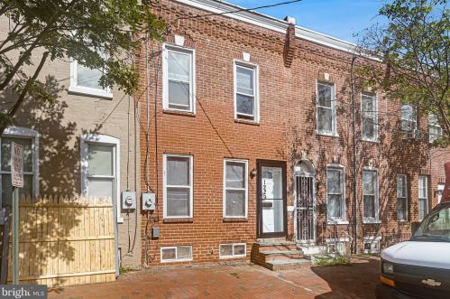 1229 Heald St, Wilmington, DE 19802-5240