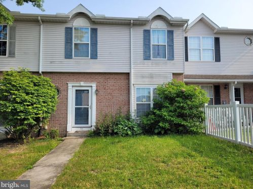 57 Southmont Dr, West Enola, PA 17025-2670