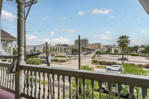 313 14, Galveston TX 77550-8226 exterior