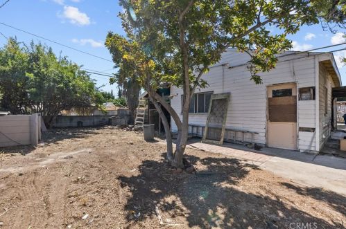 15214 Saticoy St, Van Nuys CA 91406-2333 exterior