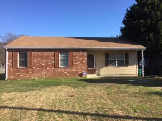 2301 Sara Ln, Richmond, VA 23224-2761
