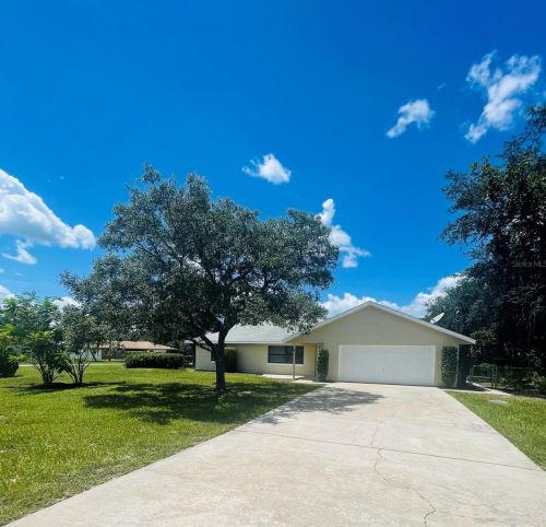 2454 Seville Dr, Avon Park Lakes, FL 33825-9559