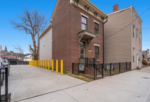 951 Philadelphia St, Covington, KY 41011-2152