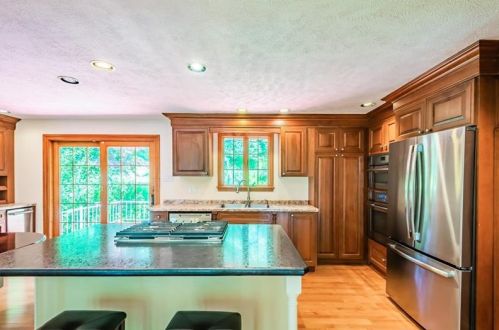 172 Richmore Dr, Verona PA  15147-2510 exterior