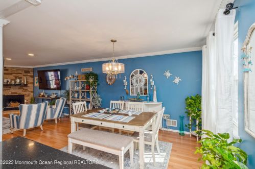 12 Dutch Ln, Hazlet NJ  07730-1728 exterior