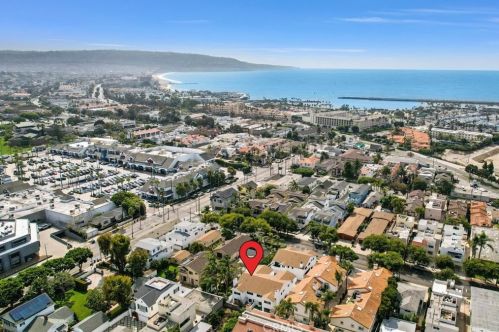 510 Francisca Ave, Redondo Beach CA  90277-7306 exterior