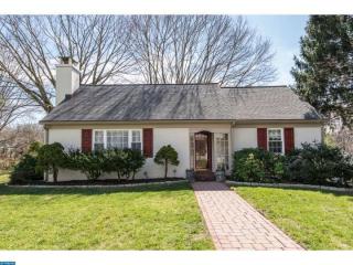 1217 Old Lancaster Rd, Berwyn, PA 19312-1251