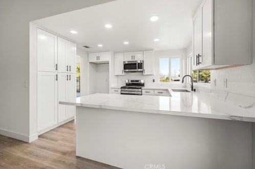 20394 Little Julies Way, Riverside CA  92507-6654 exterior