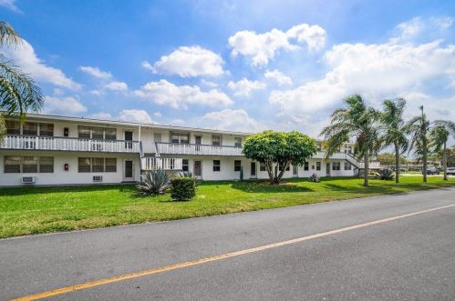 157 Canterbury G, West Palm Beach, FL 33417-1370