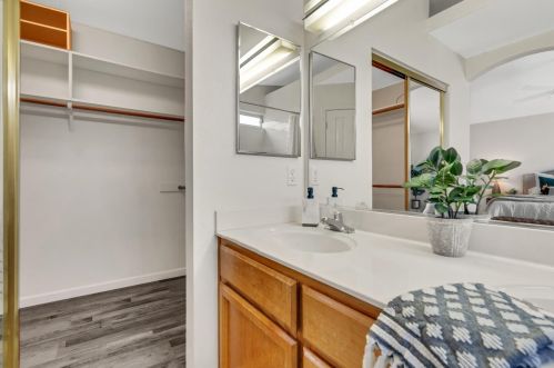 8011 Andante Dr, Citrus Heights CA  95621-1402 exterior